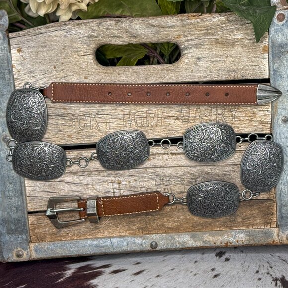 Catchfly Women's Large Oval Concho Leather Western Belt (Medium) - Picture 2 of 3